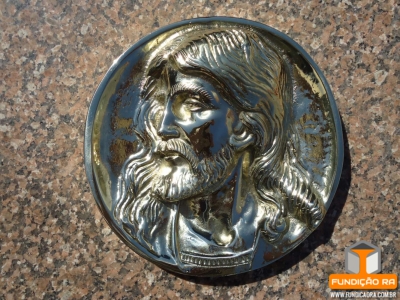 Medalhão Cabeça de Cristo sem Espinho em Bronze Polido
